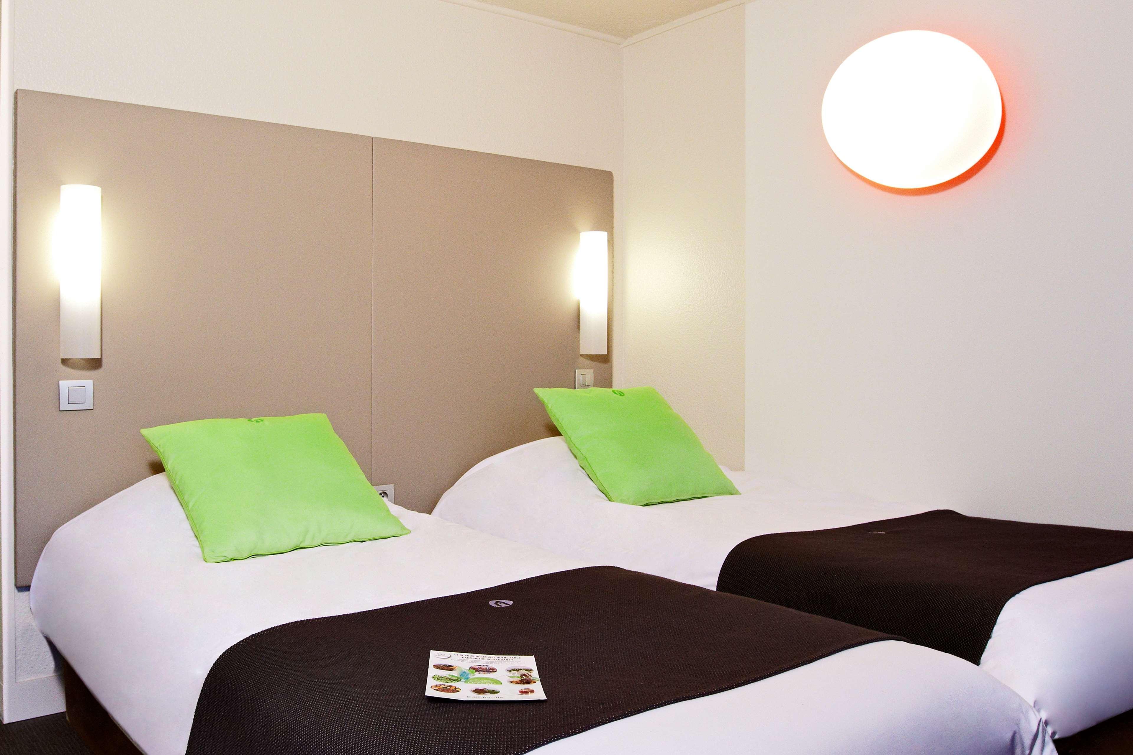 Hotel Campanile Le Havre Nord - Montivilliers Esterno foto