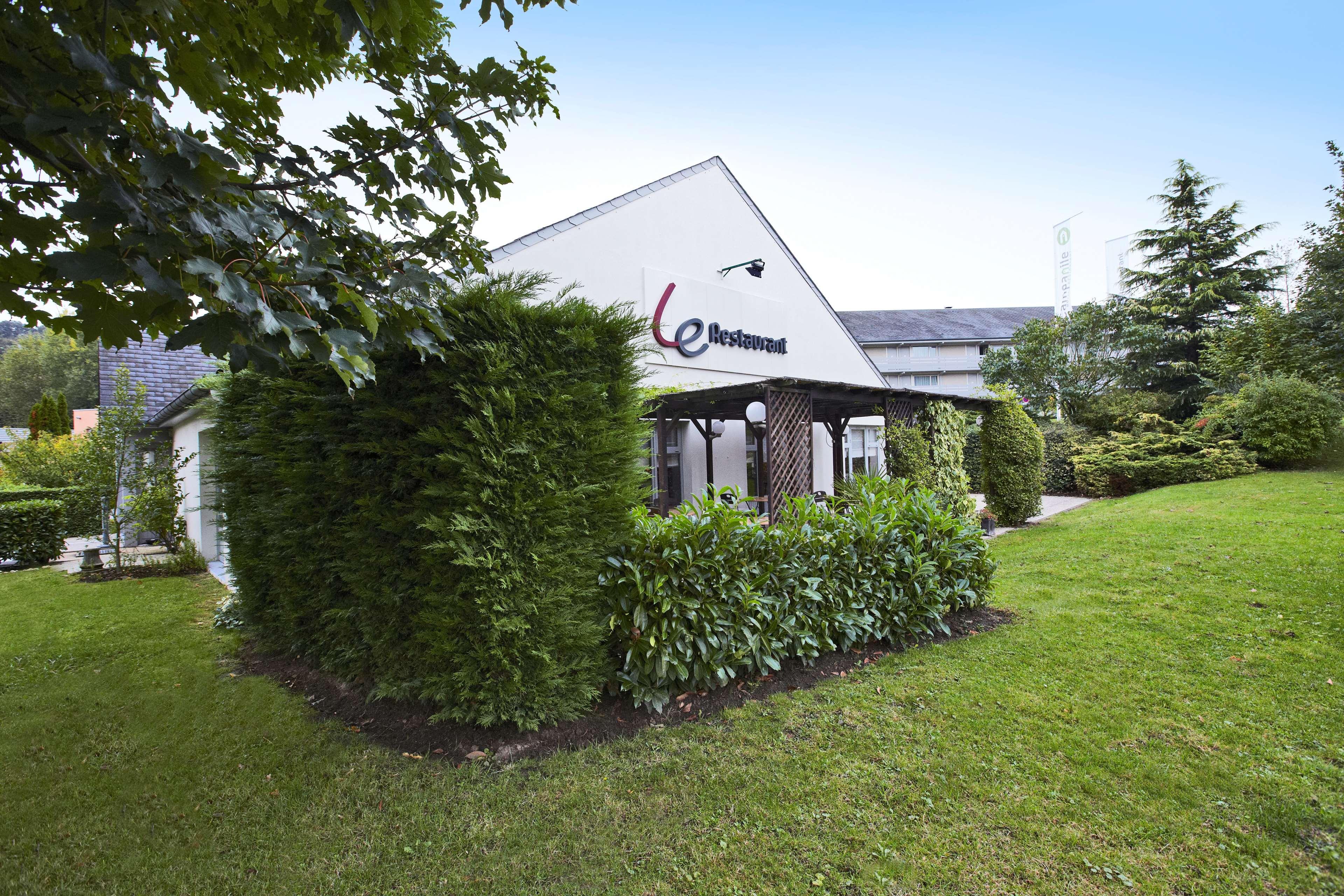 Hotel Campanile Le Havre Nord - Montivilliers Esterno foto